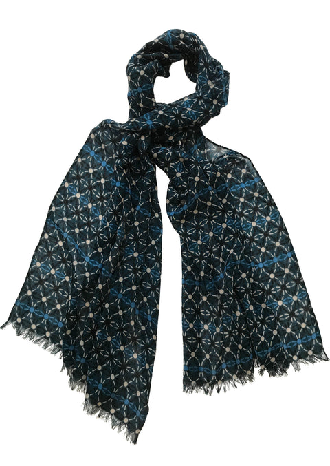  Linked print scarf